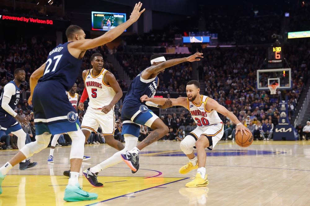 体育山西男篮官宣：与第三外援摩西-赖特正式签约